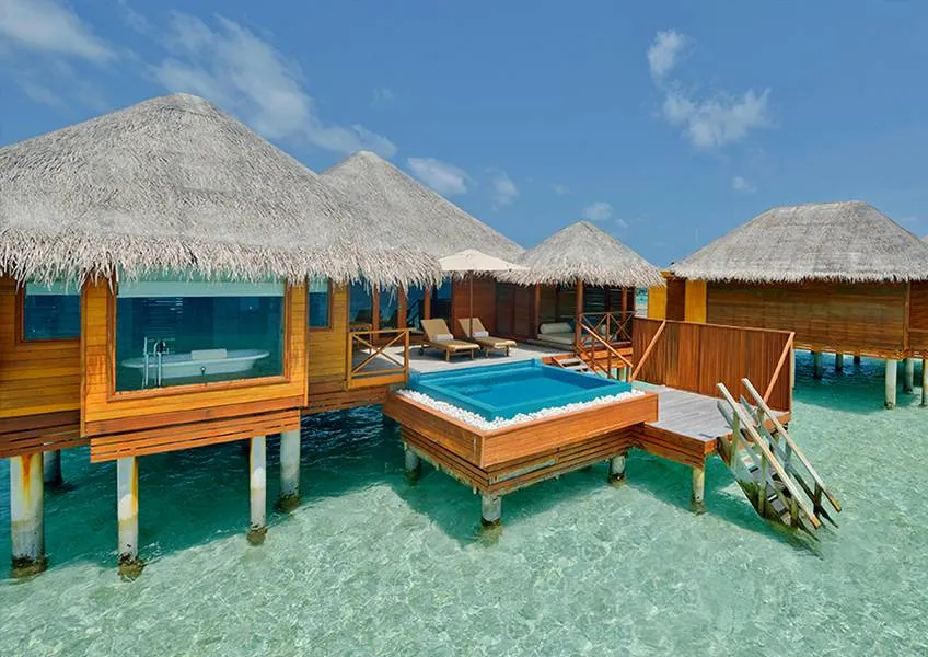 Ocean bungalow with pool Ocean bungalow with pool
