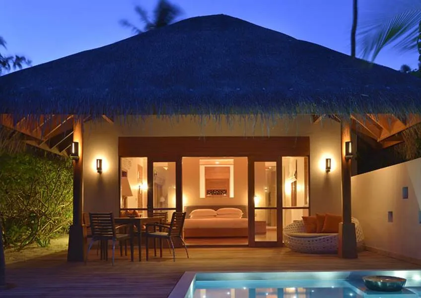 Deluxe Beach Bungalows with pool Deluxe Beach Bungalows with pool