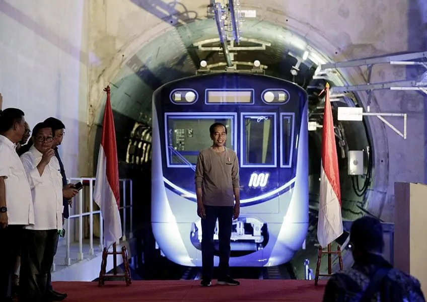 Открытие первого индонезийского метрополитена