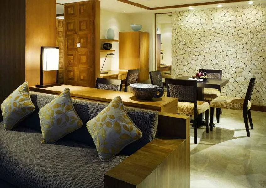 Grand Suit Room Grand Suit Room