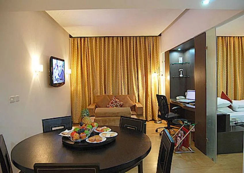 Empire Suite Empire Suite