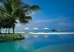 Пляж Paradise Island Beach