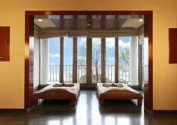 Suit Moksha SPA