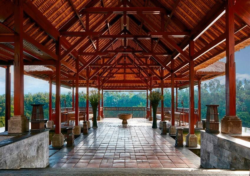 Массаж в подарок от отеля «MANDAPA, A RITZ-CARLTON RESERVE 5*» Массаж в подарок от отеля «MANDAPA, A RITZ-CARLTON RESERVE 5*»